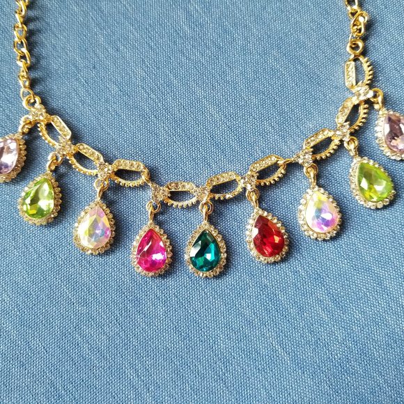 🦚Colorful Clavicle Necklace - NWOT🦚 - Picture 2 of 11